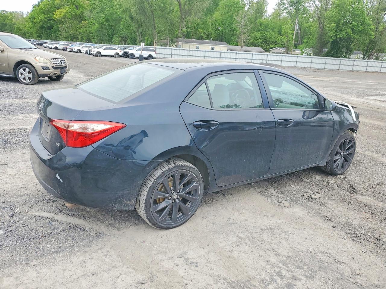 2017 TOYOTA COROLLA LE — снимка 3