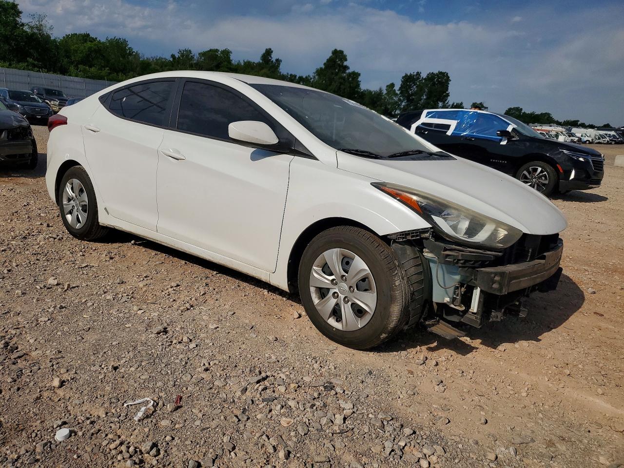 2016 HYUNDAI ELANTRA SE — снимка 4