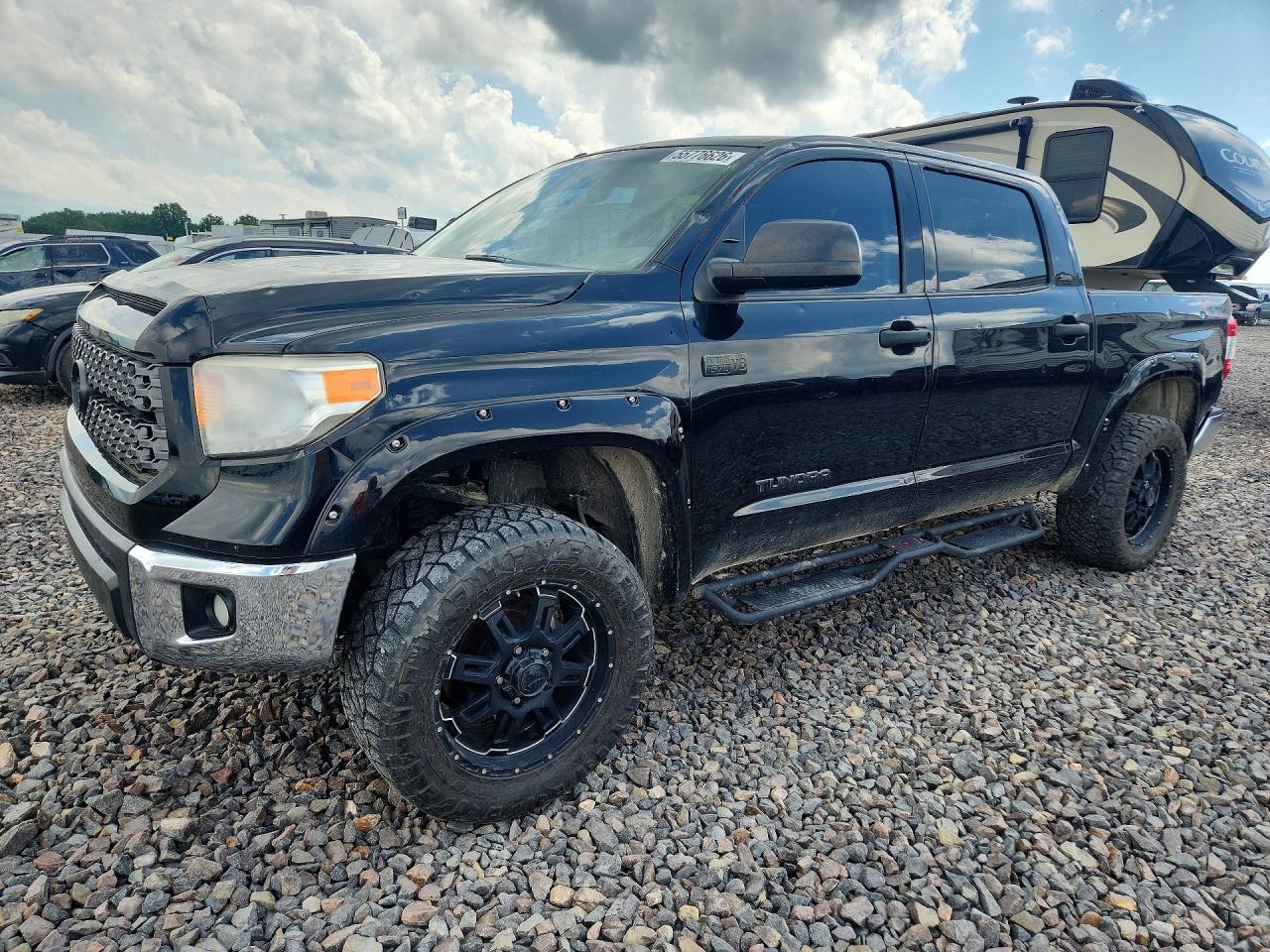 2016 TOYOTA TUNDRA SR5