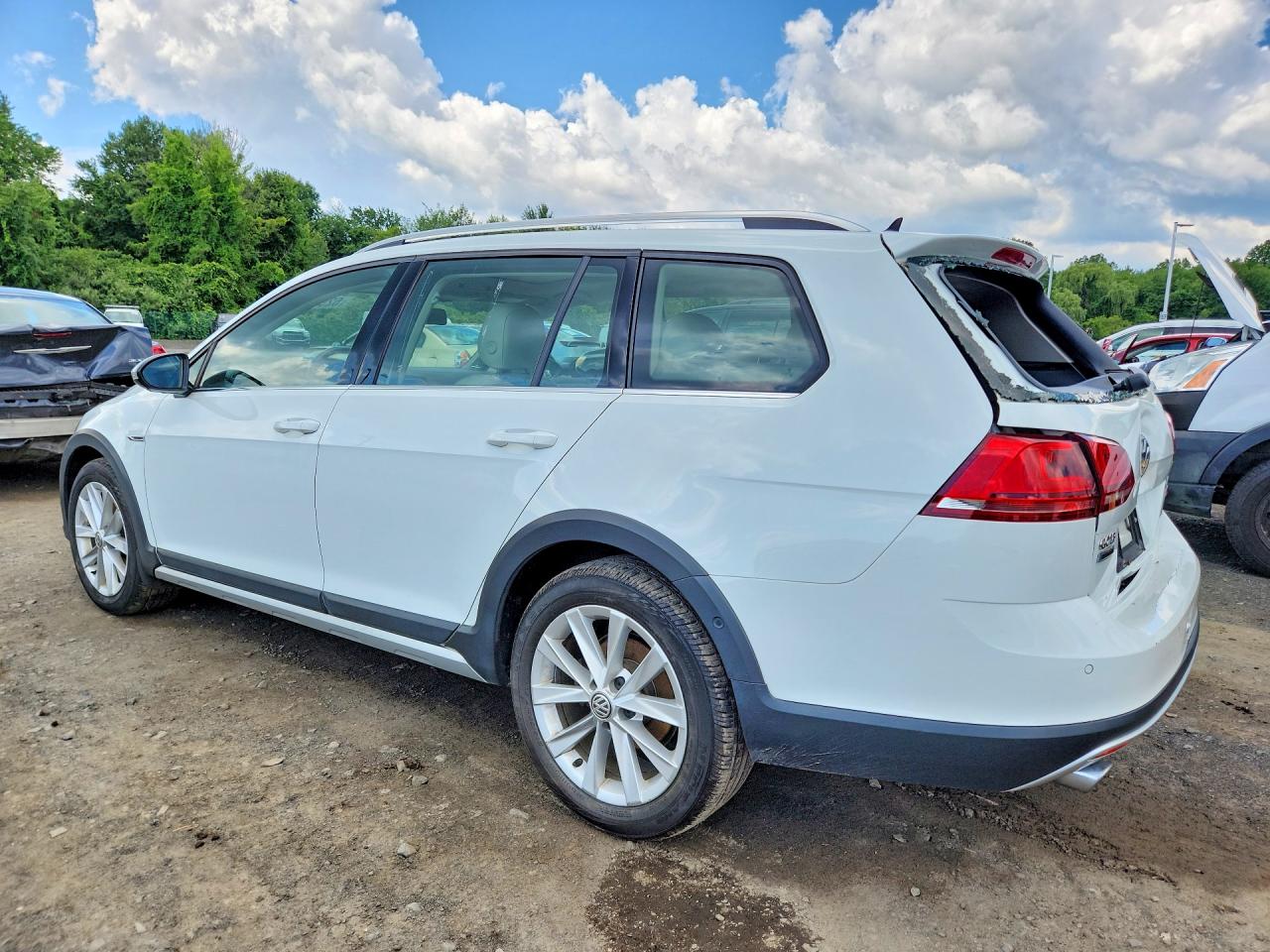 2017 VOLKSWAGEN GOLF ALLTRACK S — снимка 2