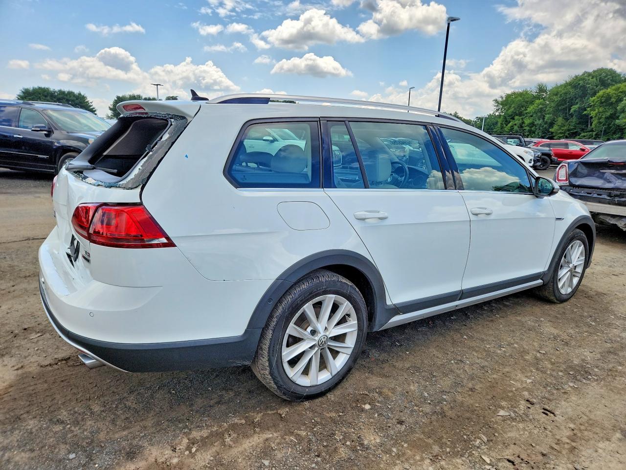 2017 VOLKSWAGEN GOLF ALLTRACK S — снимка 3