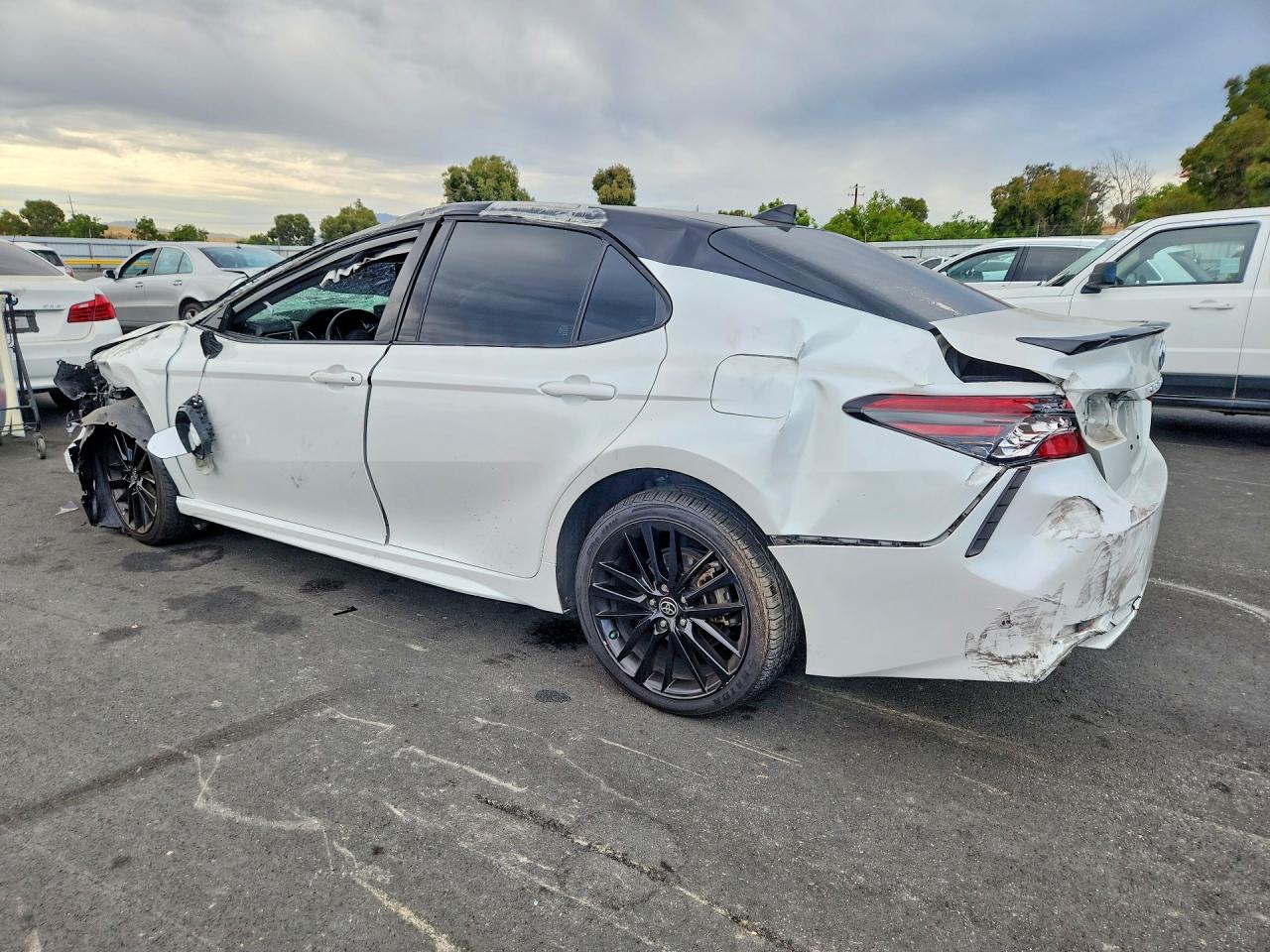 2021 TOYOTA CAMRY XSE — снимка 2