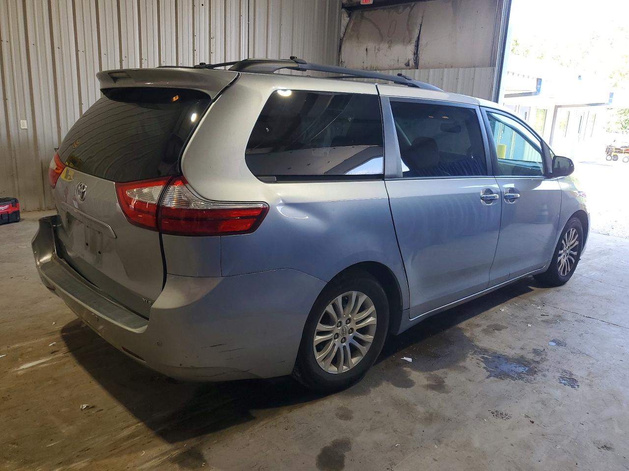 2015 TOYOTA SIENNA XLE 8-PASSENGER — снимка 3