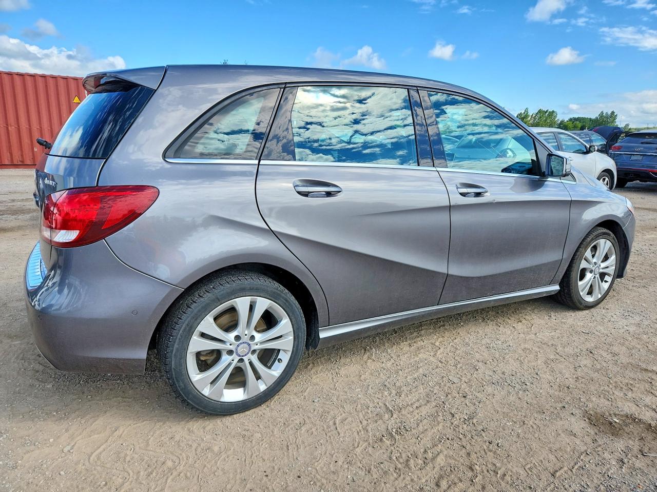 2015 MERCEDES-BENZ B 250 4MATIC — снимка 3