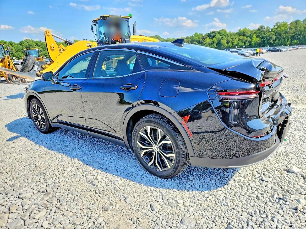 2023 TOYOTA CROWN LIMITED — снимка 2