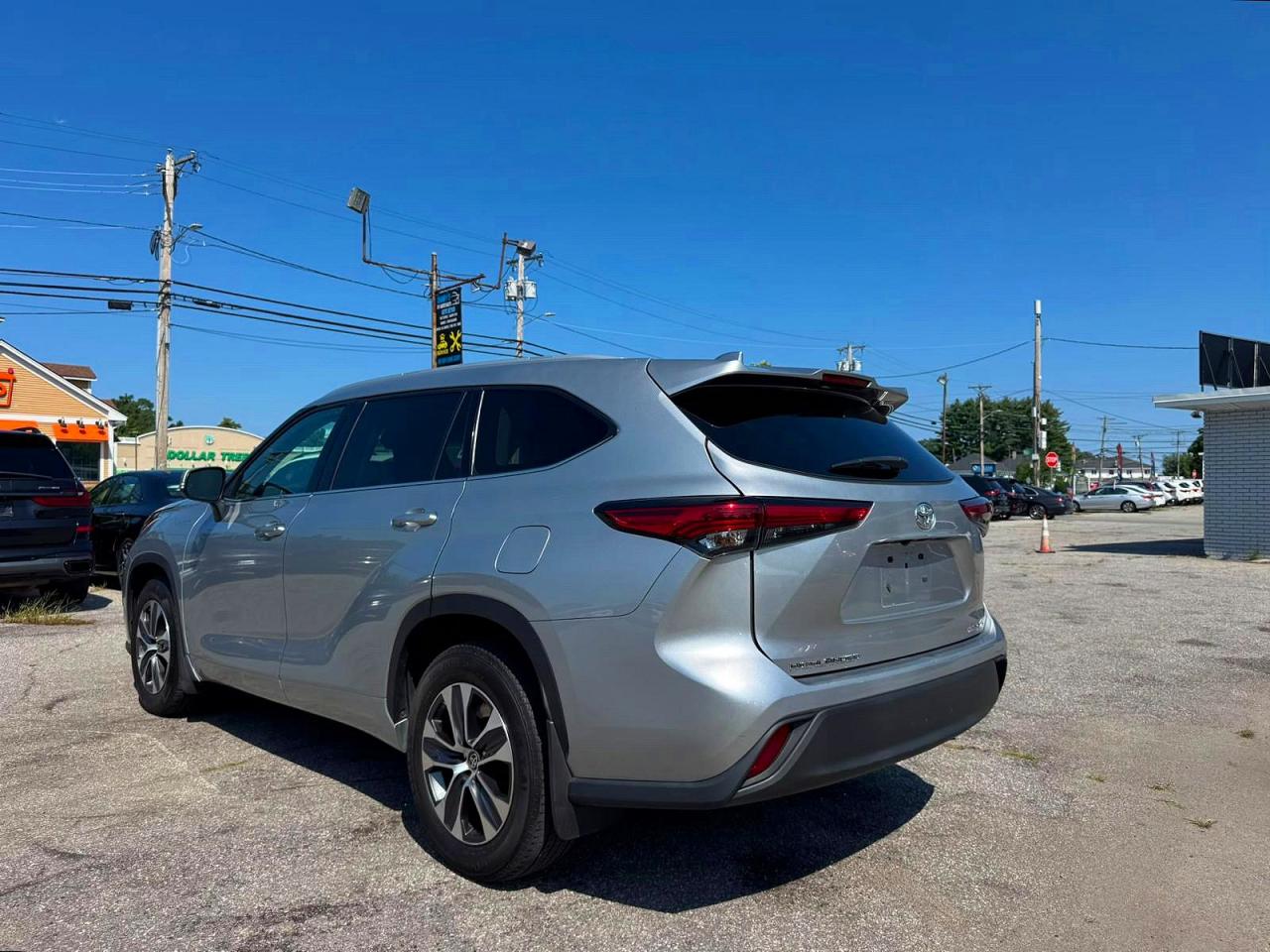 2022 TOYOTA HIGHLANDER XLE — снимка 3