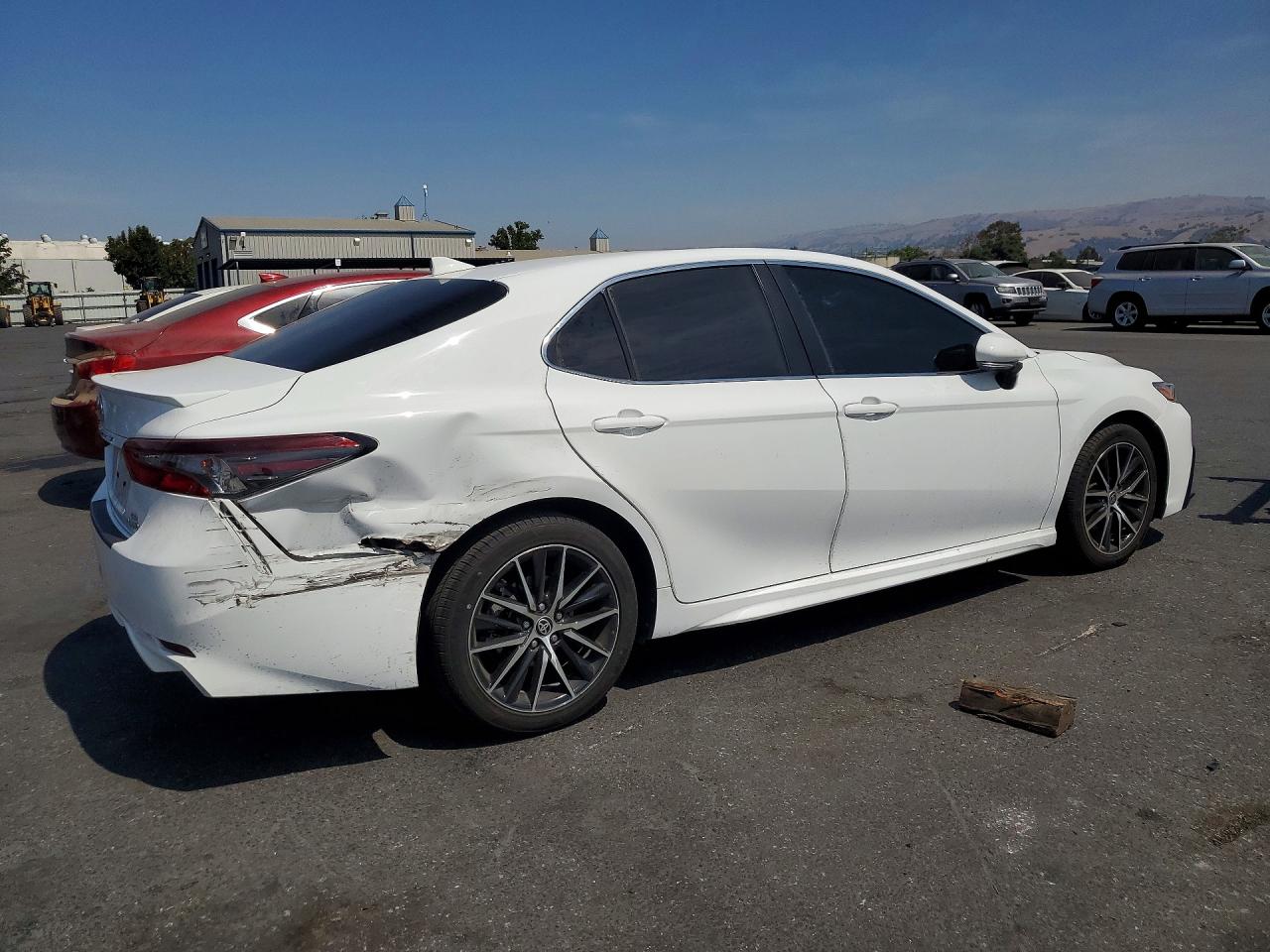 2024 TOYOTA CAMRY HYBRID SE — снимка 3