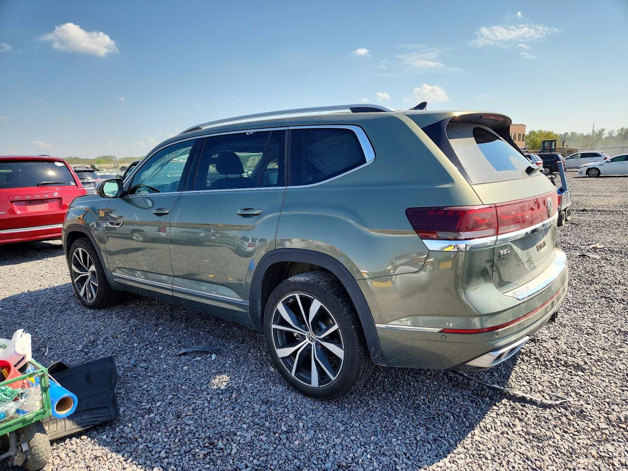 2026 VOLKSWAGEN ATLAS SEL PREMIUM R-LINE — photo 2