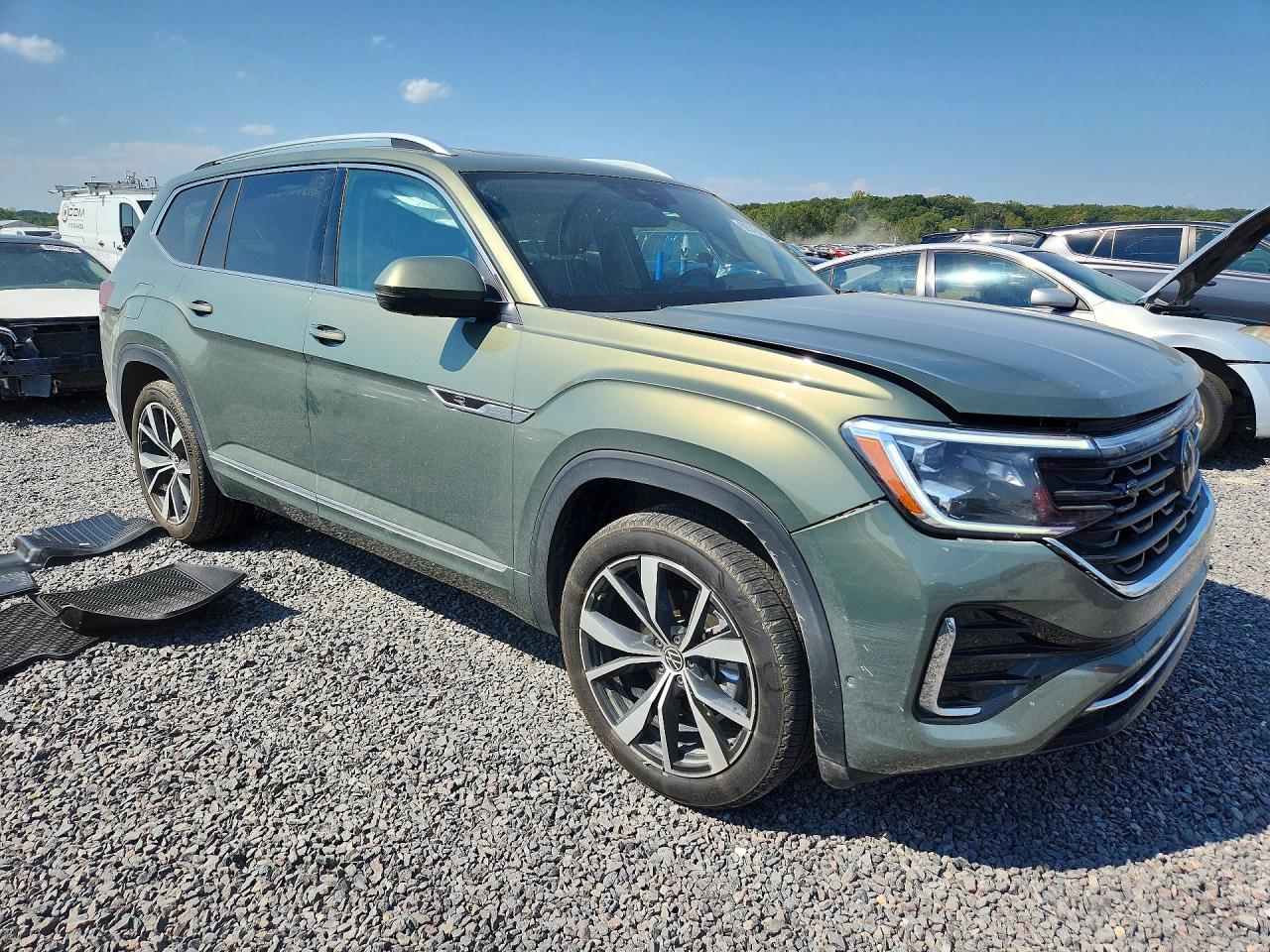2026 VOLKSWAGEN ATLAS SEL PREMIUM R-LINE — photo 4