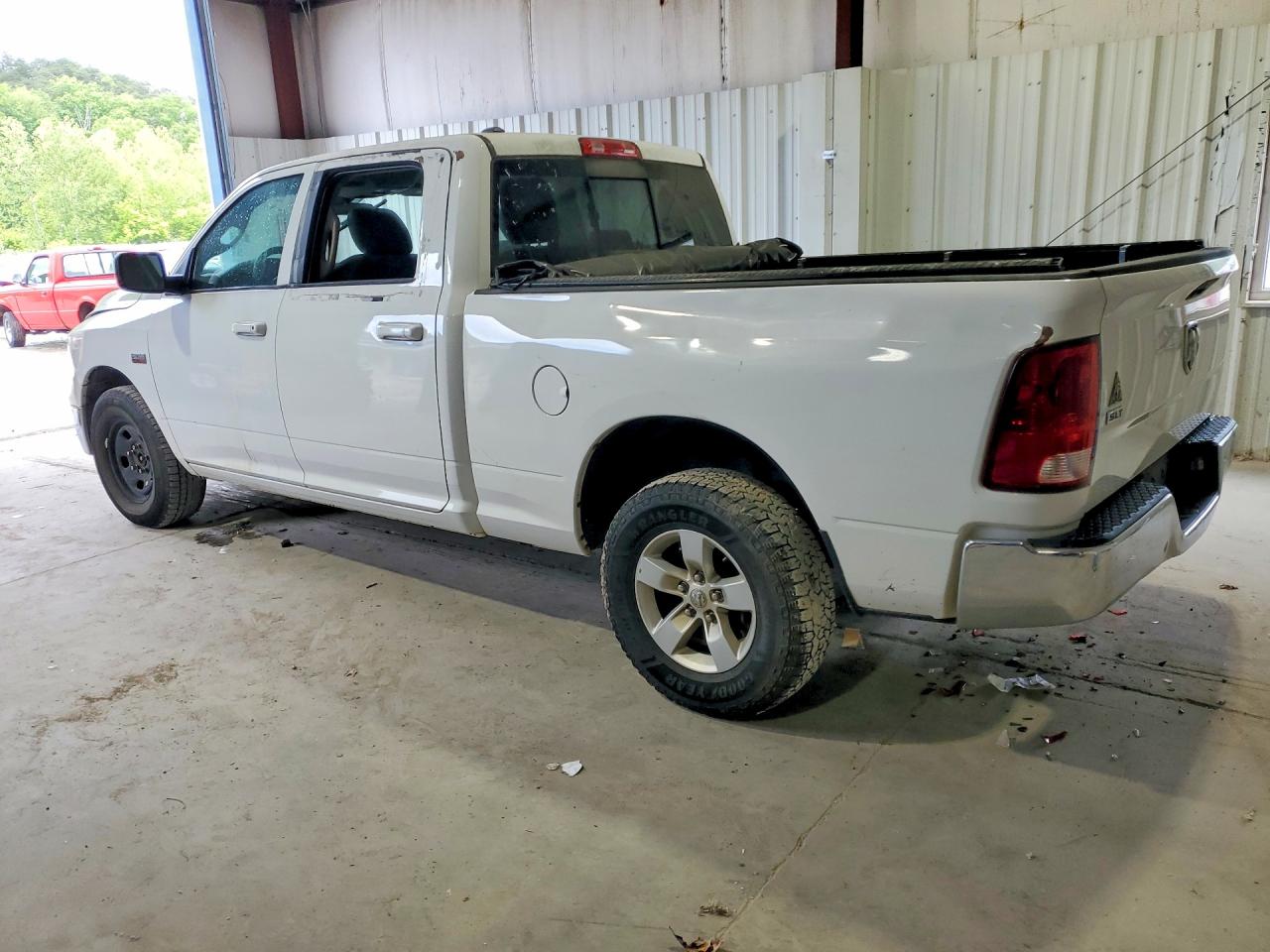 2020 RAM 1500 CLASSIC SLT — снимка 2