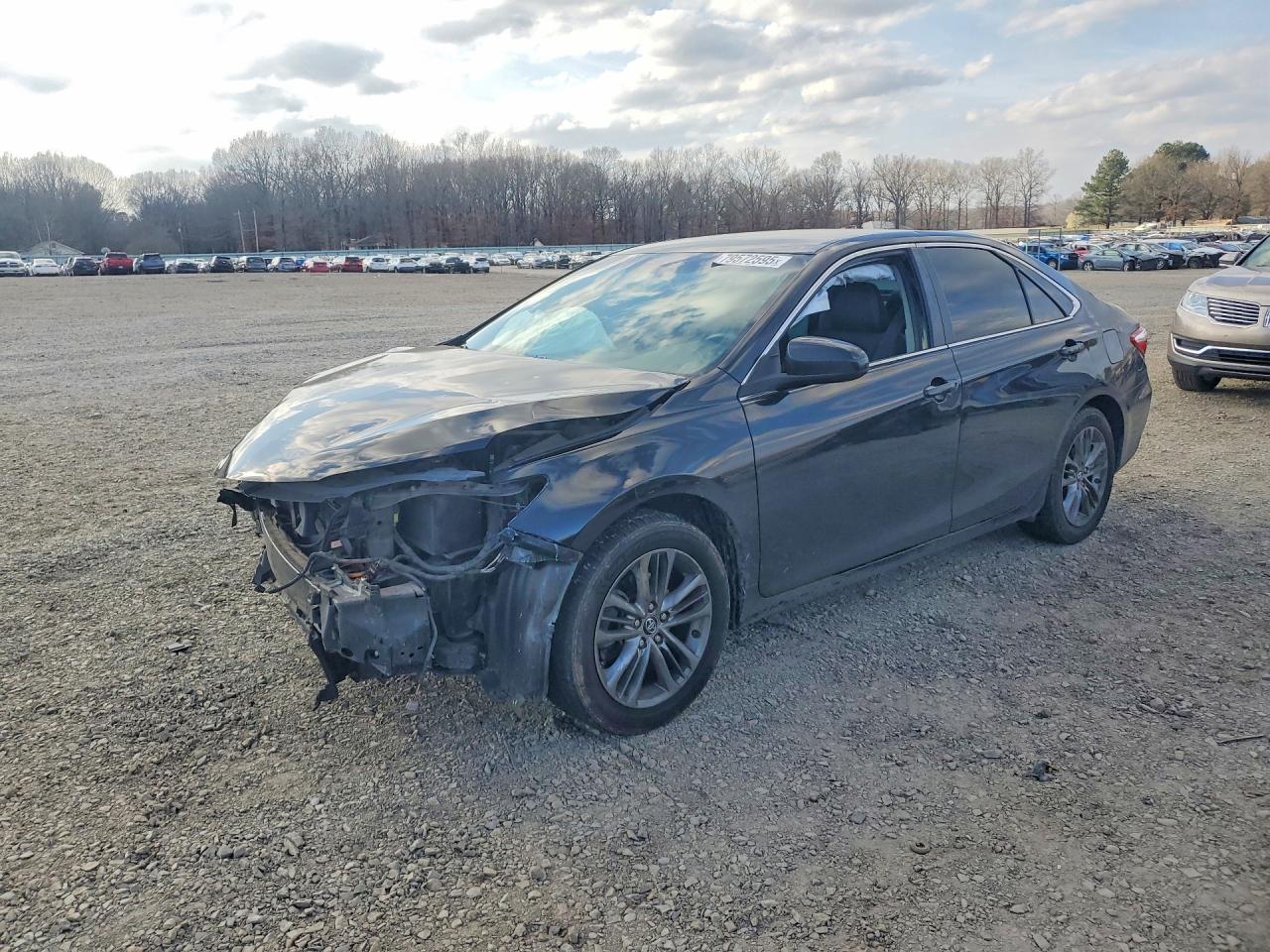 2017 TOYOTA CAMRY SE