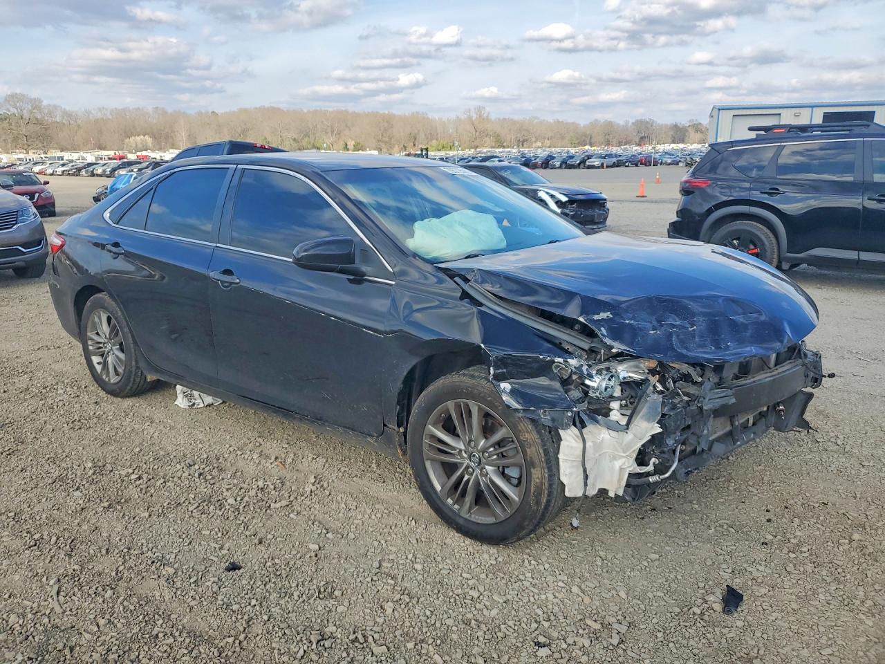 2017 TOYOTA CAMRY SE — снимка 4