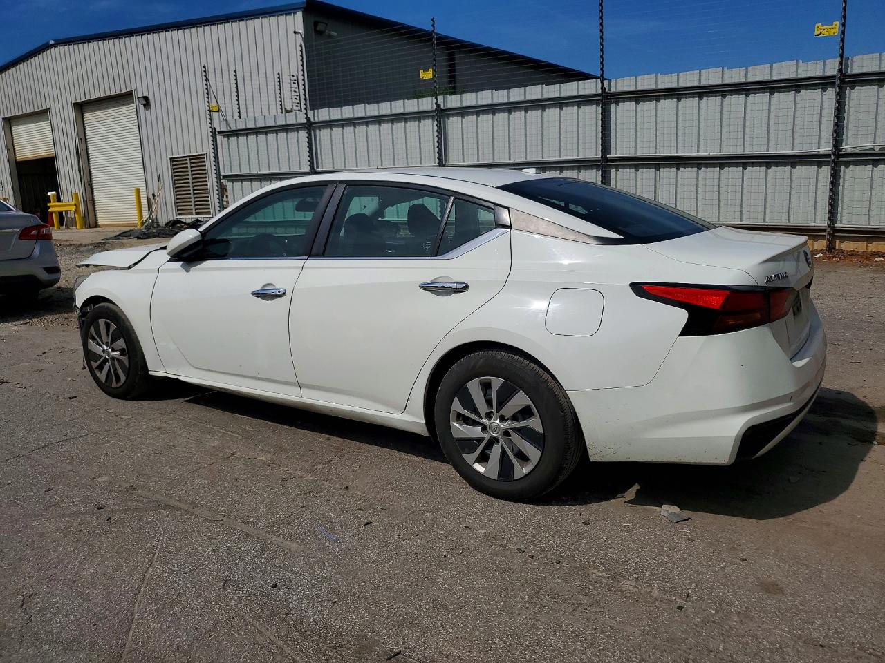 2019 NISSAN ALTIMA S — снимка 2