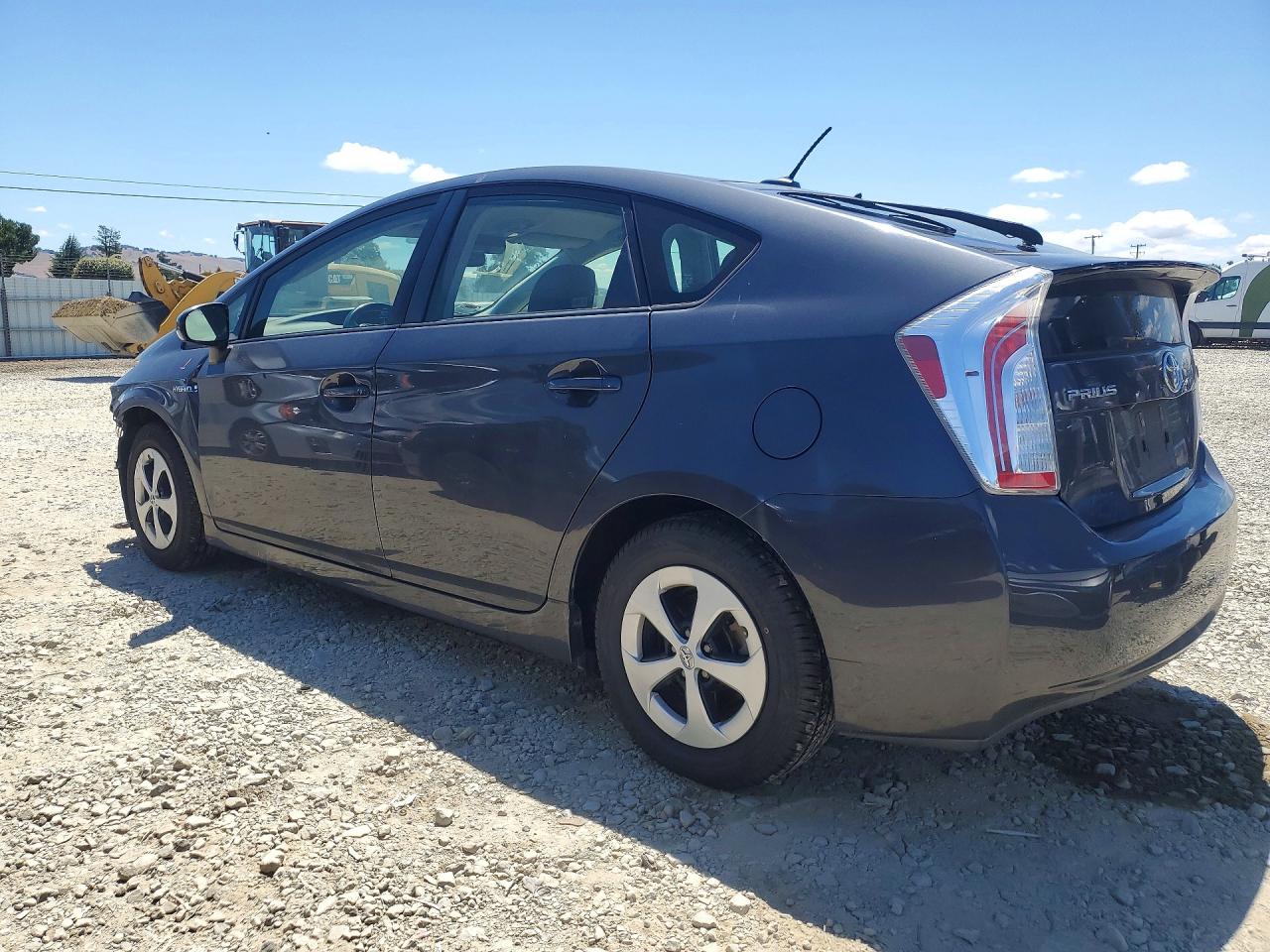 2015 TOYOTA PRIUS FOUR — снимка 2