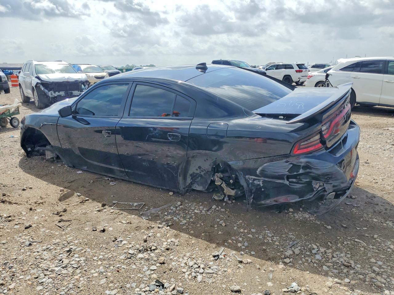 2022 DODGE CHARGER R/T — снимка 2