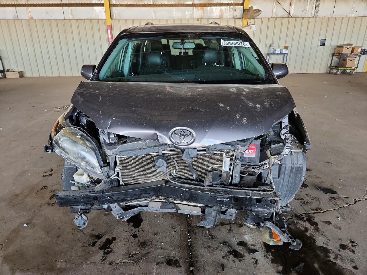 2016 TOYOTA SIENNA SE — снимка 5