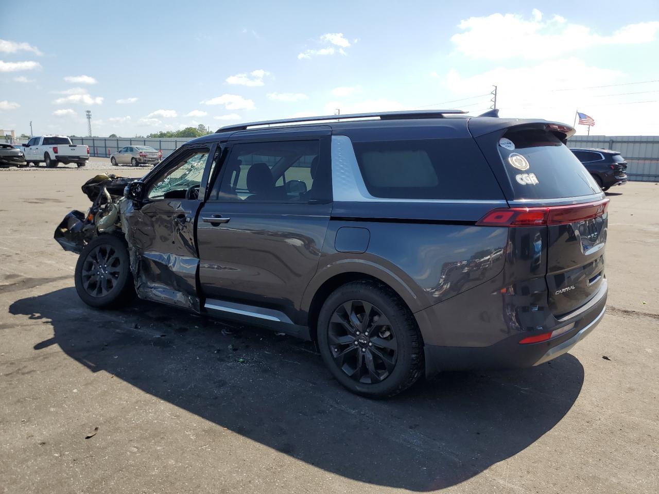 2023 KIA CARNIVAL SX — снимка 2