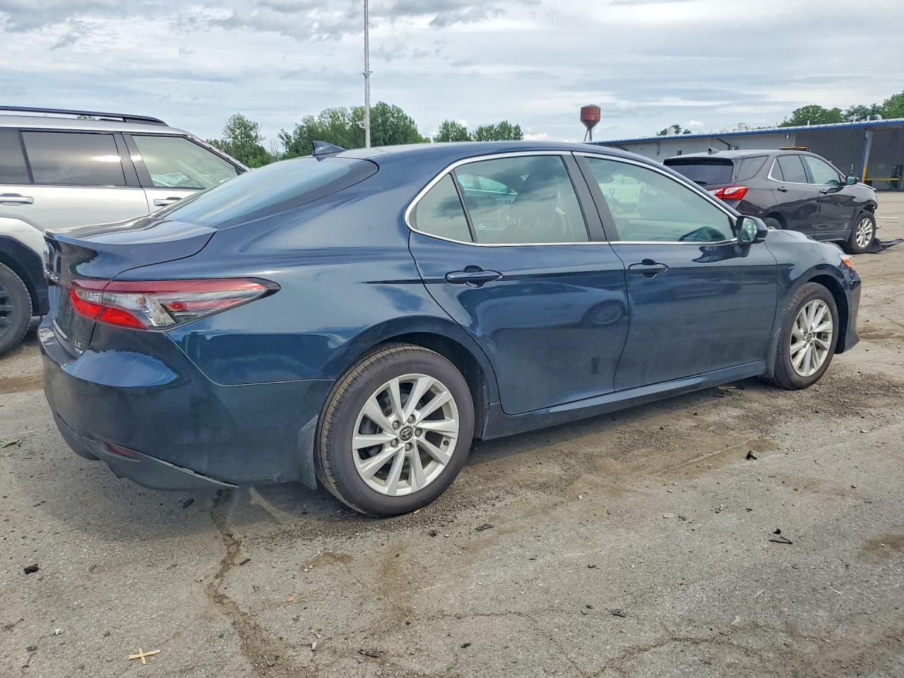 2021 TOYOTA CAMRY LE — снимка 3