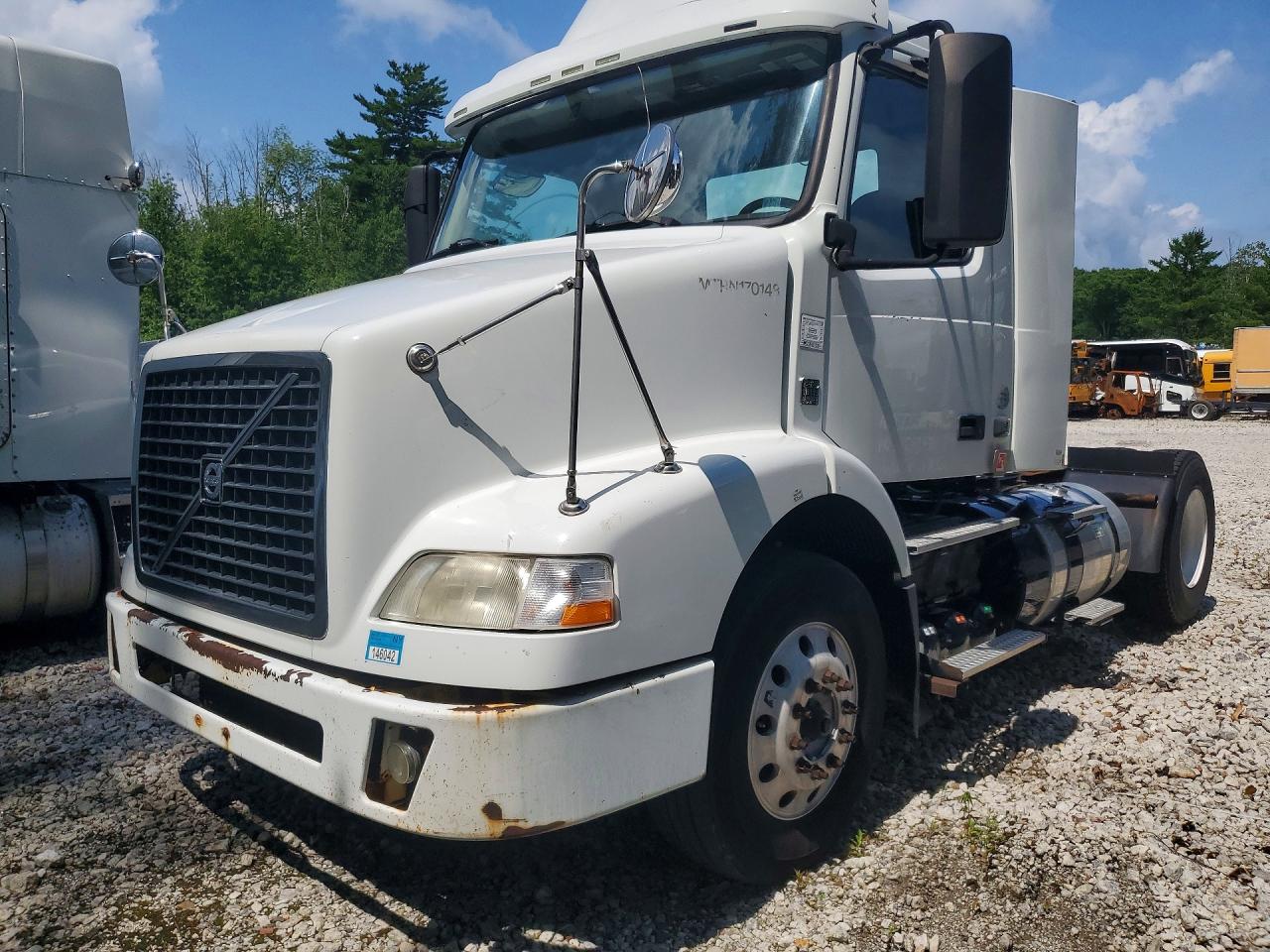 2014 VOLVO VN