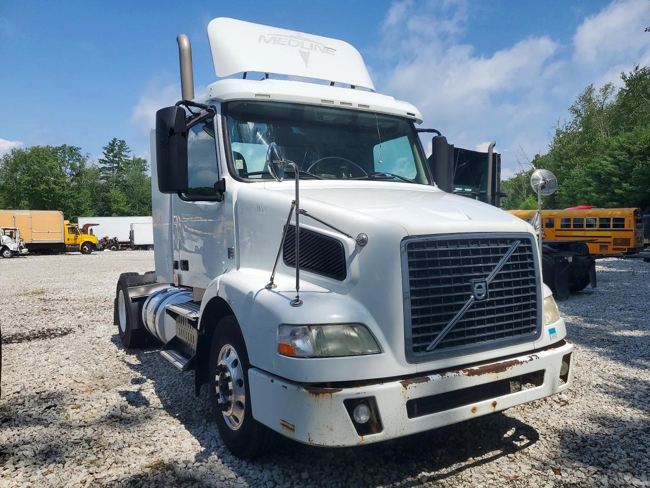 2014 VOLVO VN — снимка 4