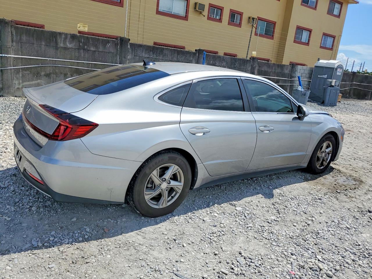 2021 HYUNDAI SONATA SE — снимка 3