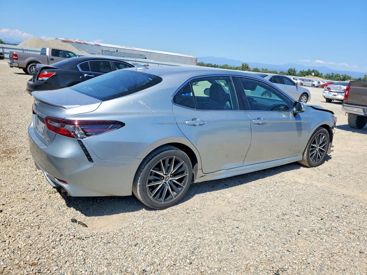 2021 TOYOTA CAMRY SE — снимка 3