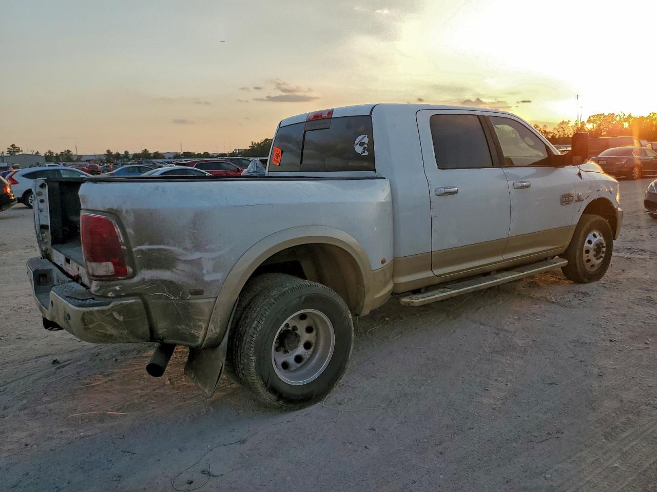 2015 RAM 3500 LONGH — снимка 3