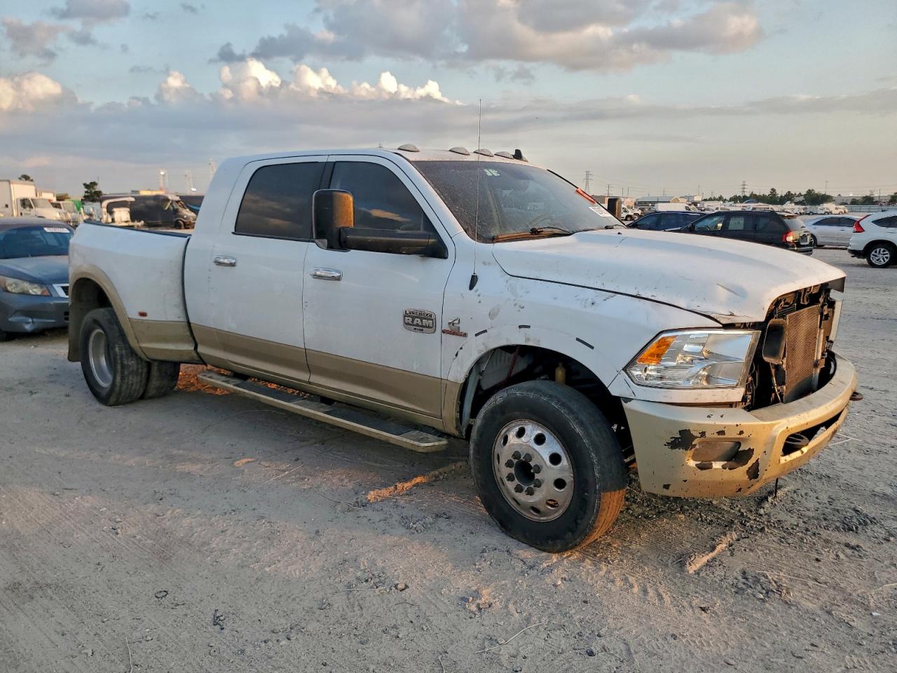 2015 RAM 3500 LONGH — снимка 4