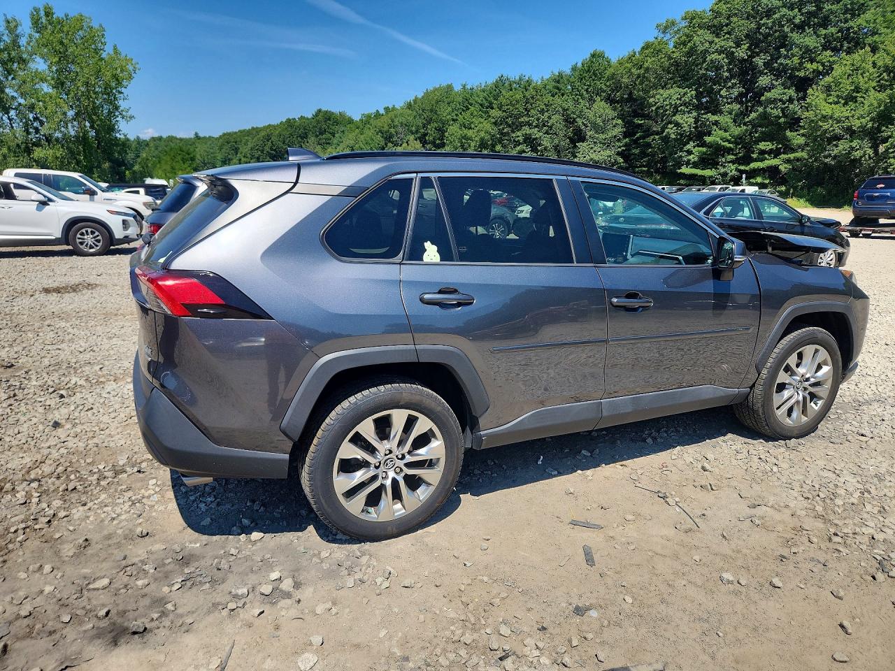2021 TOYOTA RAV4 XLE PREMIUM — снимка 3