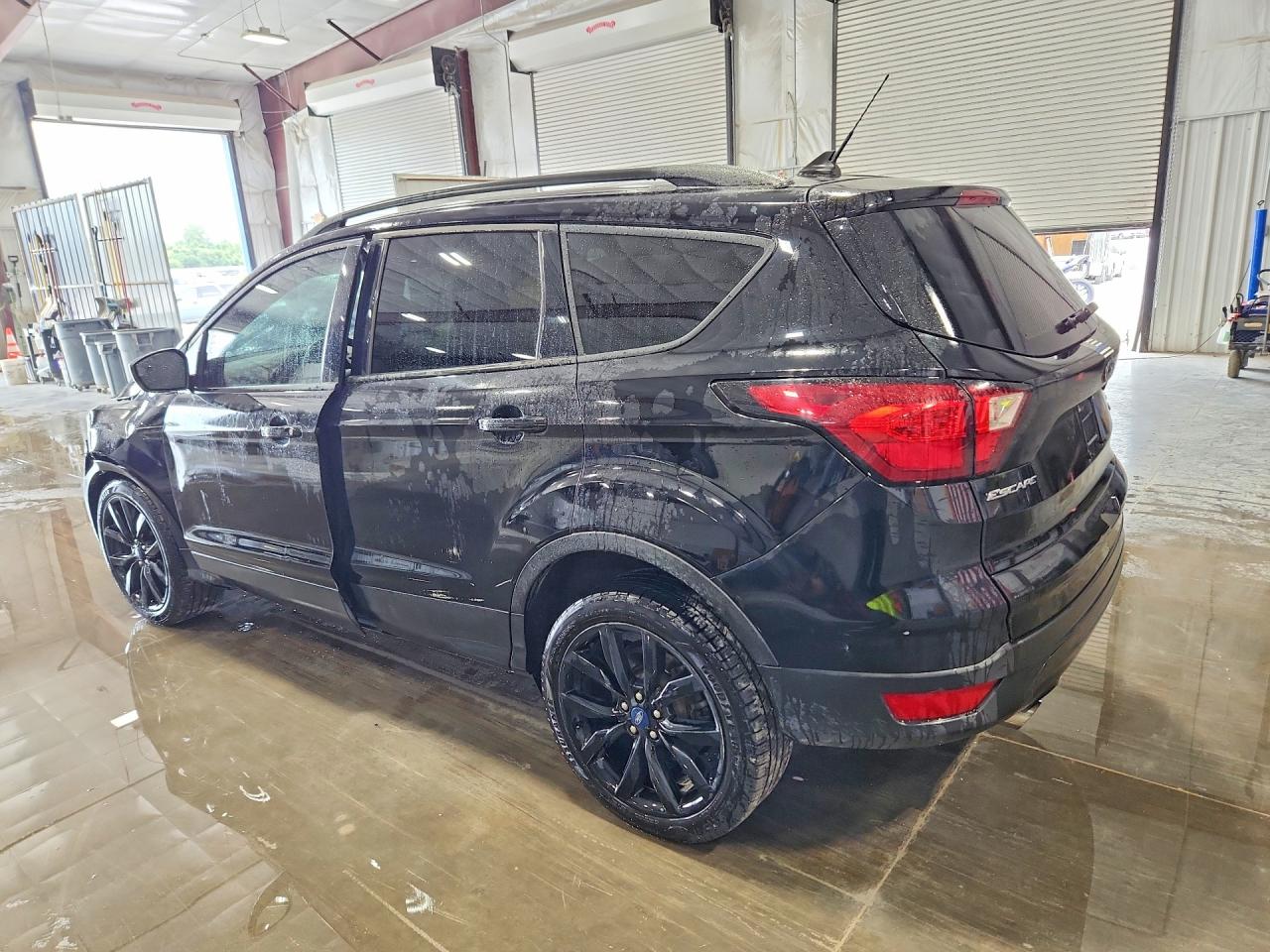2019 FORD ESCAPE SE — снимка 2