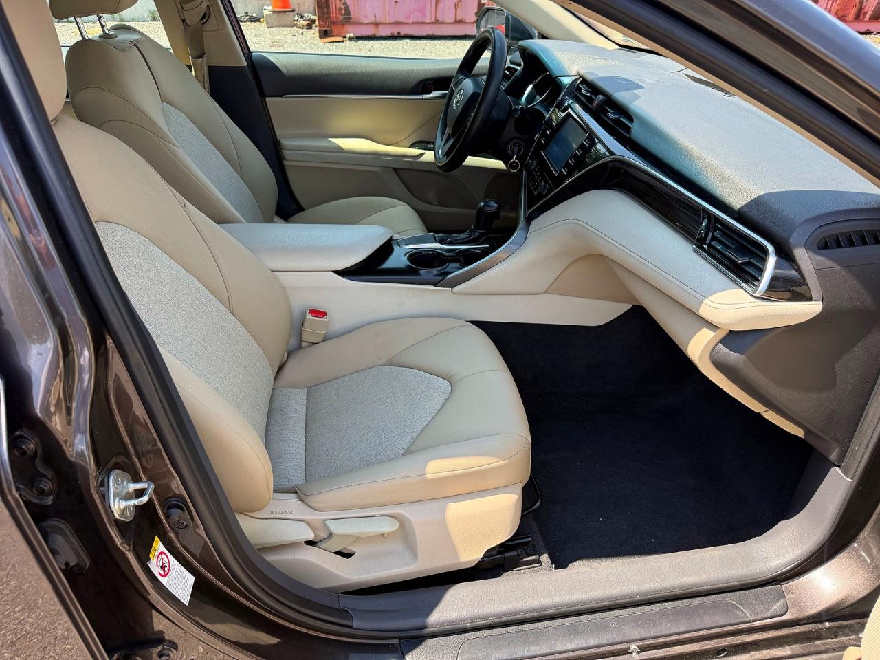 2018 TOYOTA CAMRY LE — снимка 5