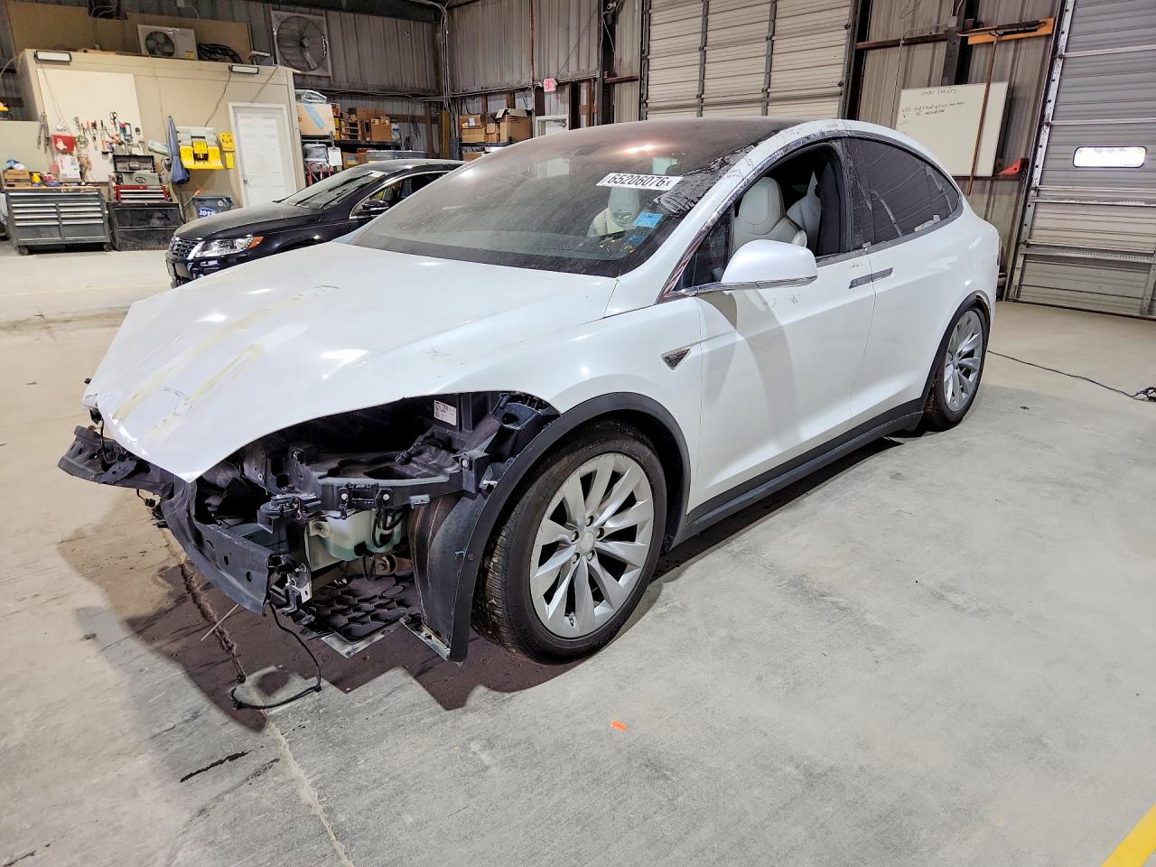 2016 TESLA MODEL X
