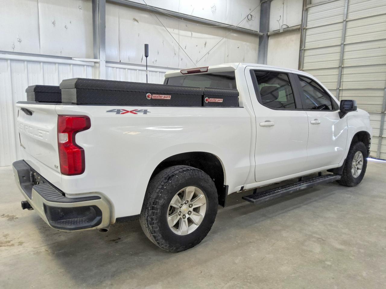 2020 CHEVROLET SILVERADO K1500 LT — снимка 3