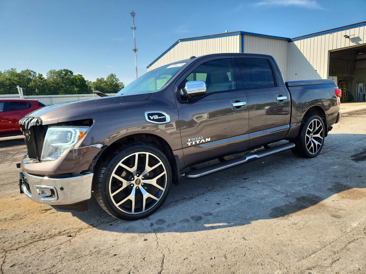 2017 NISSAN TITAN SL