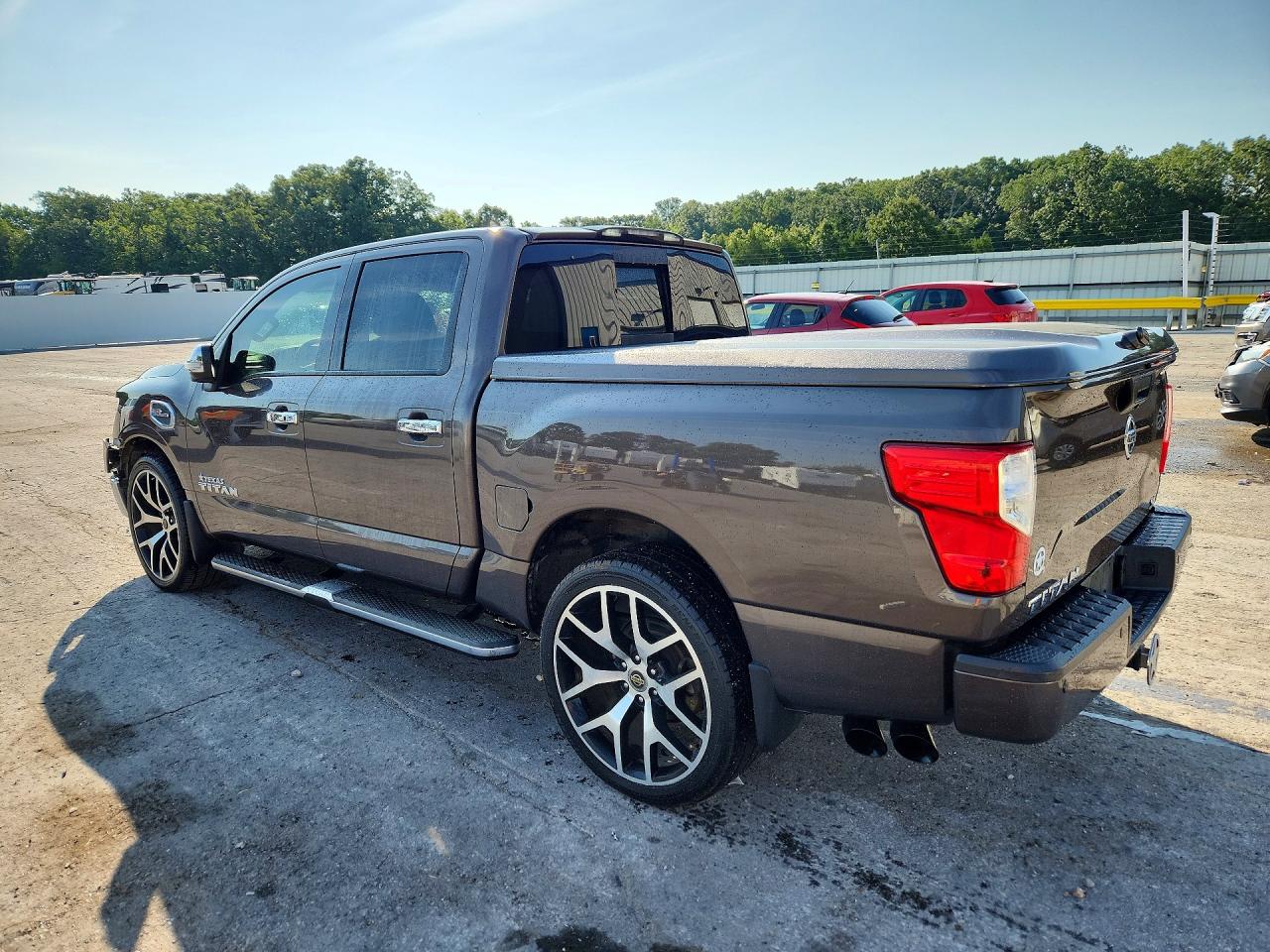 2017 NISSAN TITAN SL — снимка 2