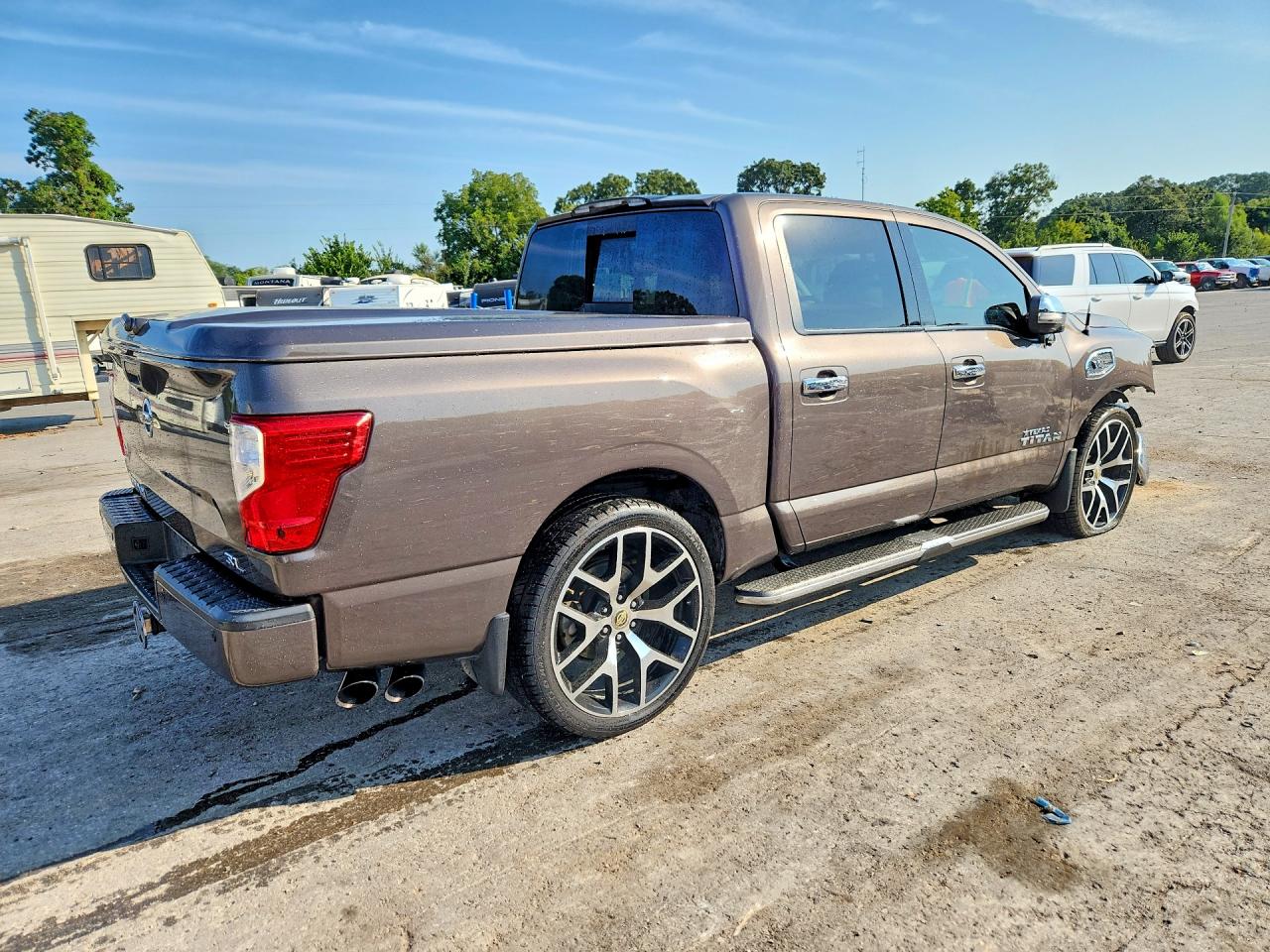 2017 NISSAN TITAN SL — снимка 3