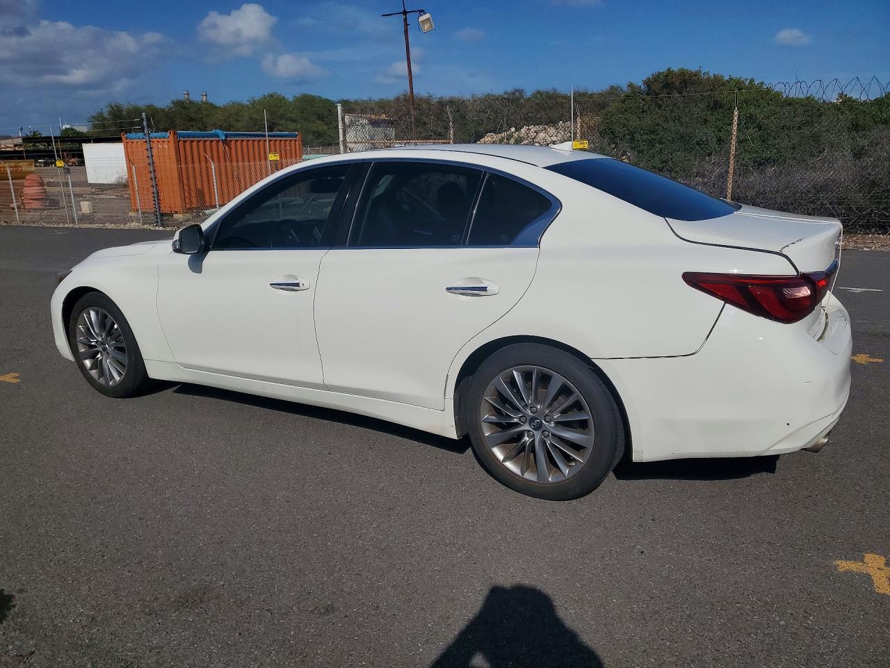 2019 INFINITI Q50 LUXE — снимка 2