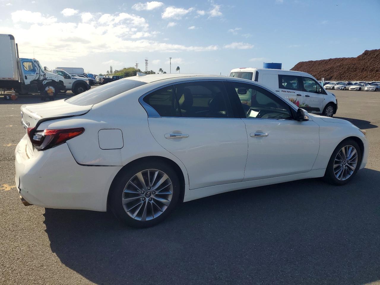 2019 INFINITI Q50 LUXE — снимка 3