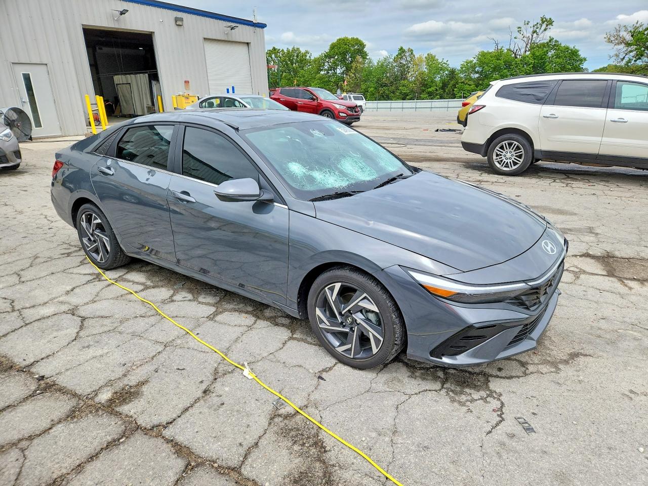 2025 HYUNDAI ELANTRA LIMITED — снимка 4