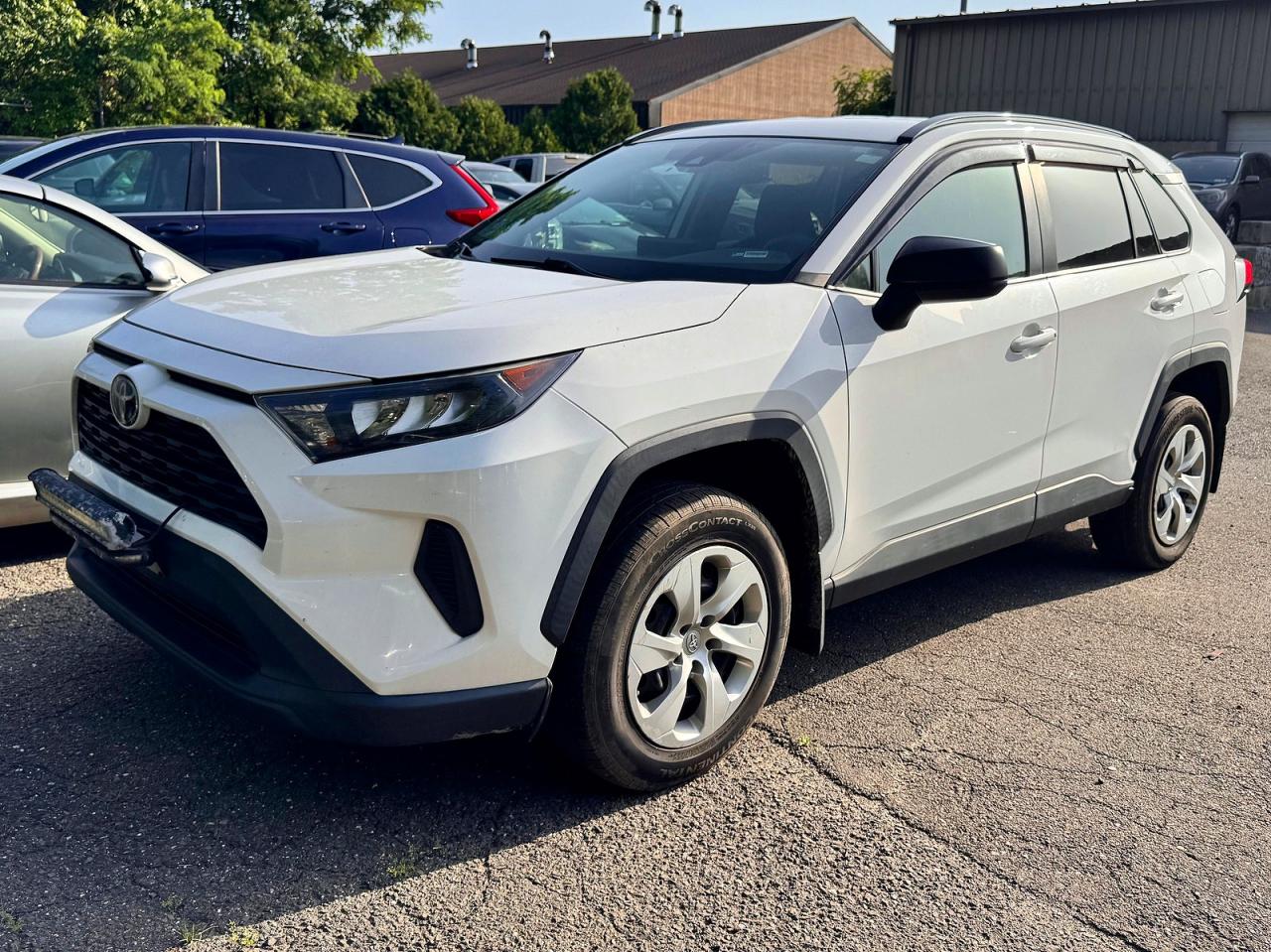 2019 TOYOTA RAV4 LE — снимка 2