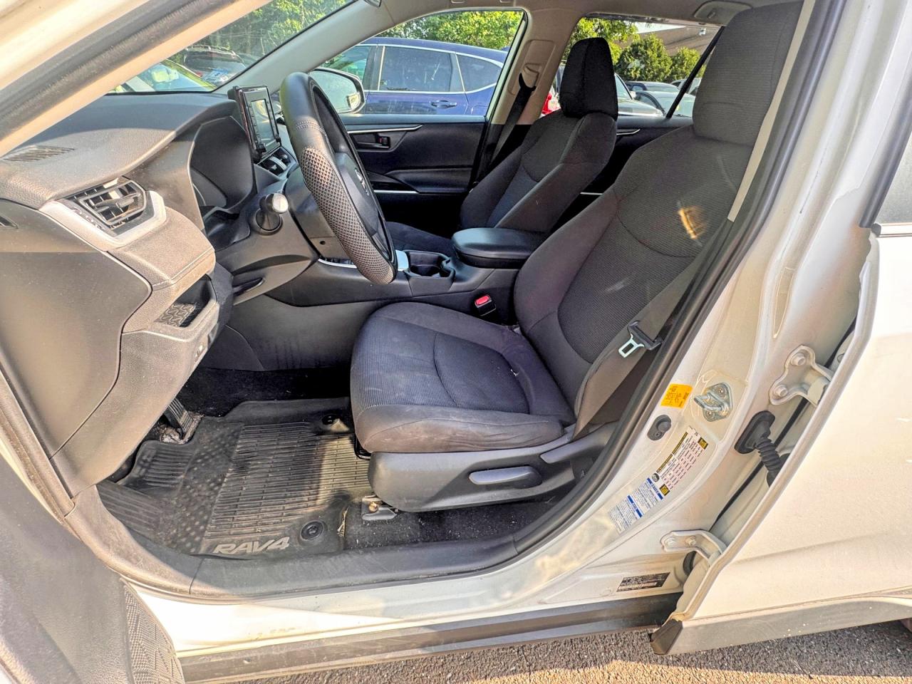 2019 TOYOTA RAV4 LE — снимка 5