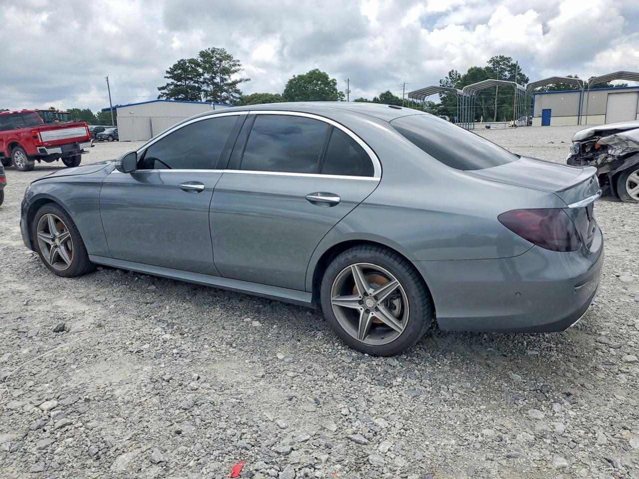 2017 MERCEDES-BENZ E 300 4MATIC — снимка 2