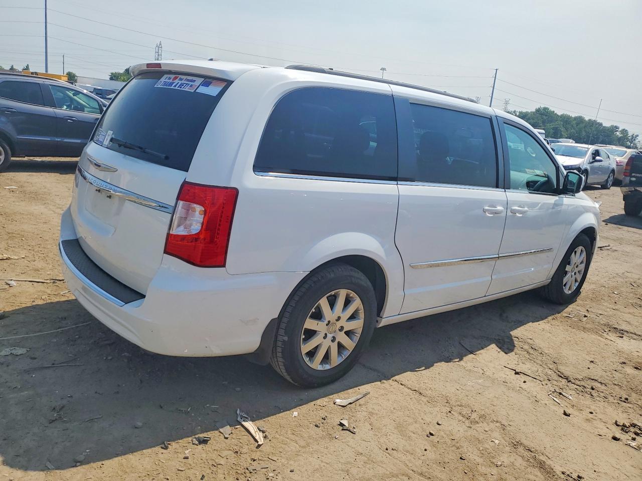 2016 CHRYSLER TOWN & COUNTRY TOURING — снимка 3