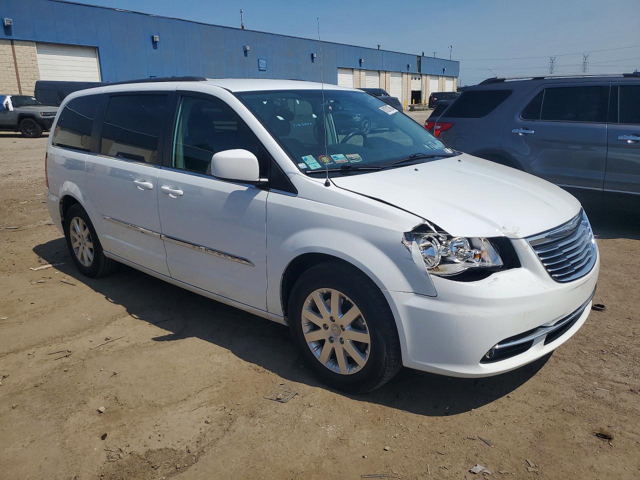 2016 CHRYSLER TOWN & COUNTRY TOURING — снимка 4