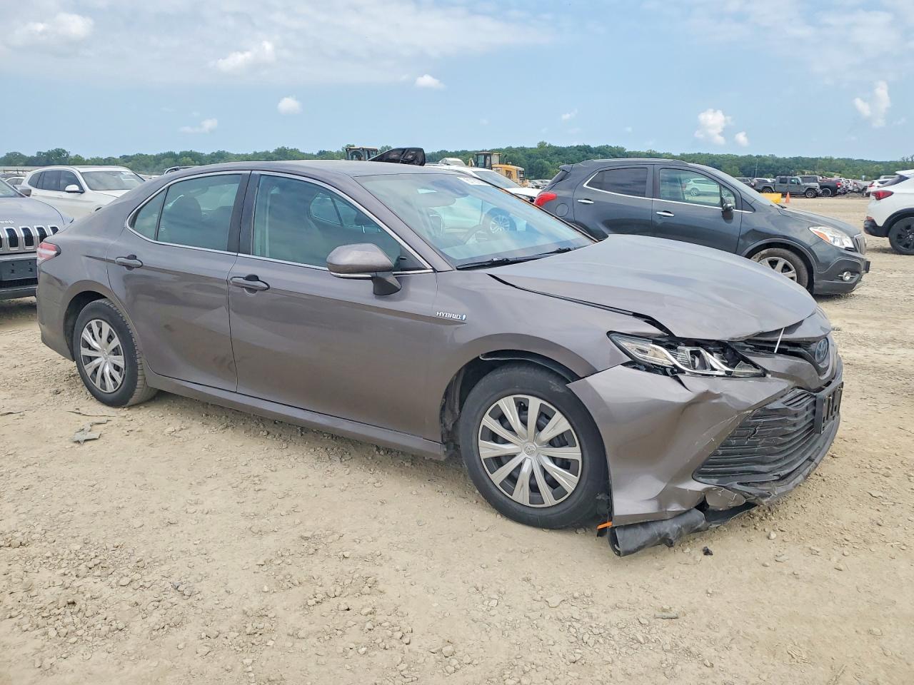 2020 TOYOTA CAMRY LE — снимка 4