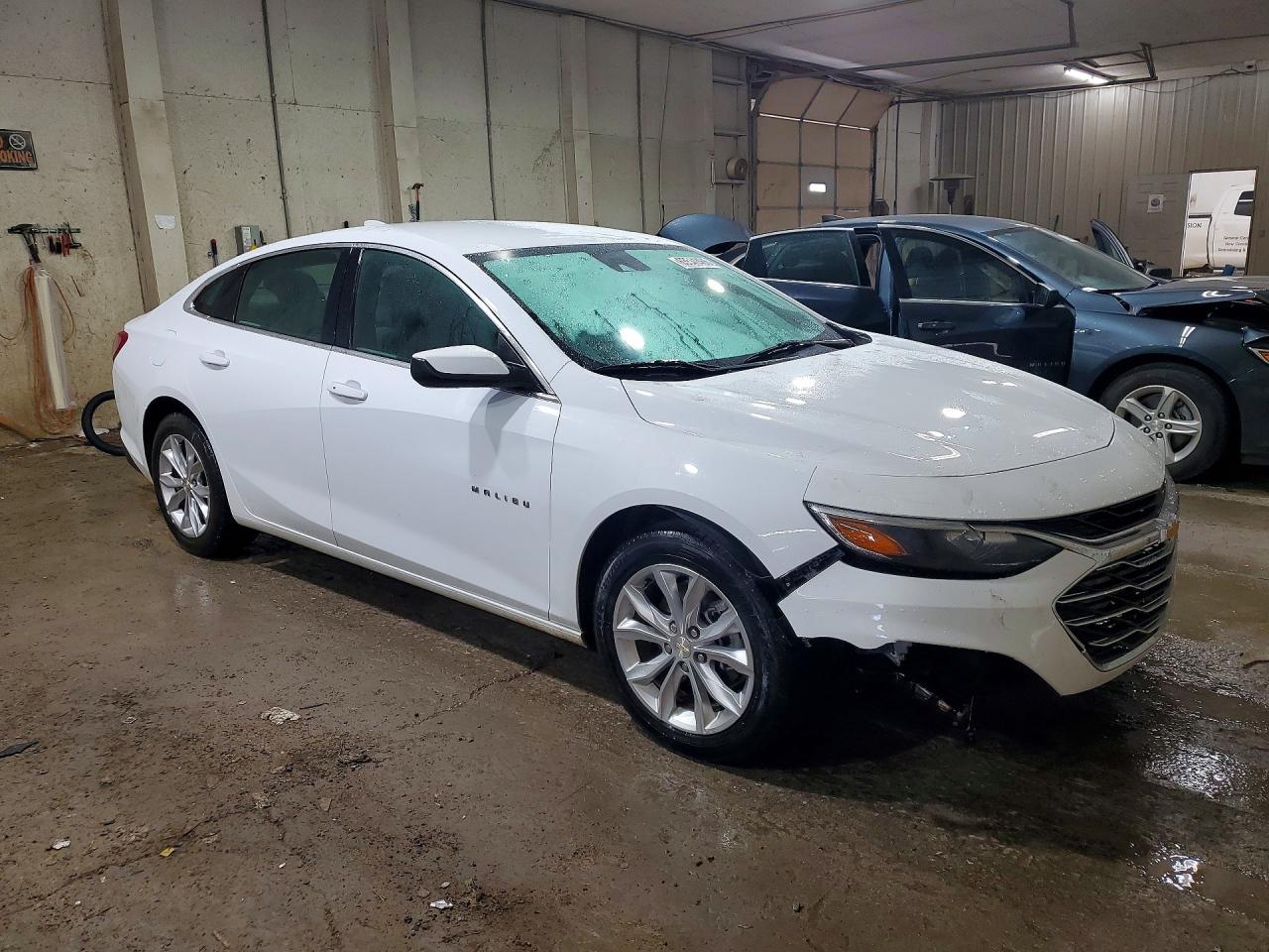 2022 CHEVROLET MALIBU LT — снимка 4