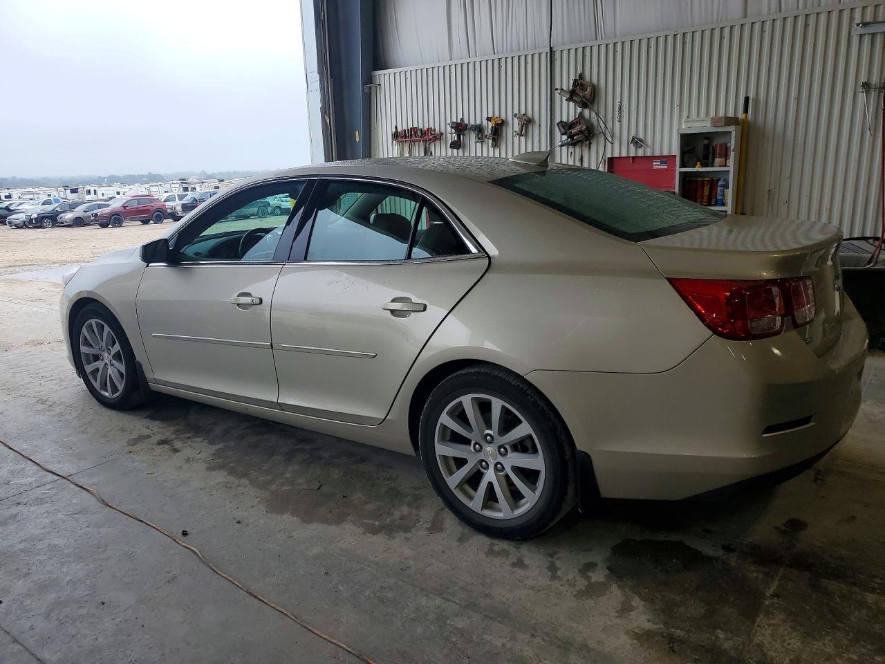 2015 CHEVROLET MALIBU 2LT — снимка 2