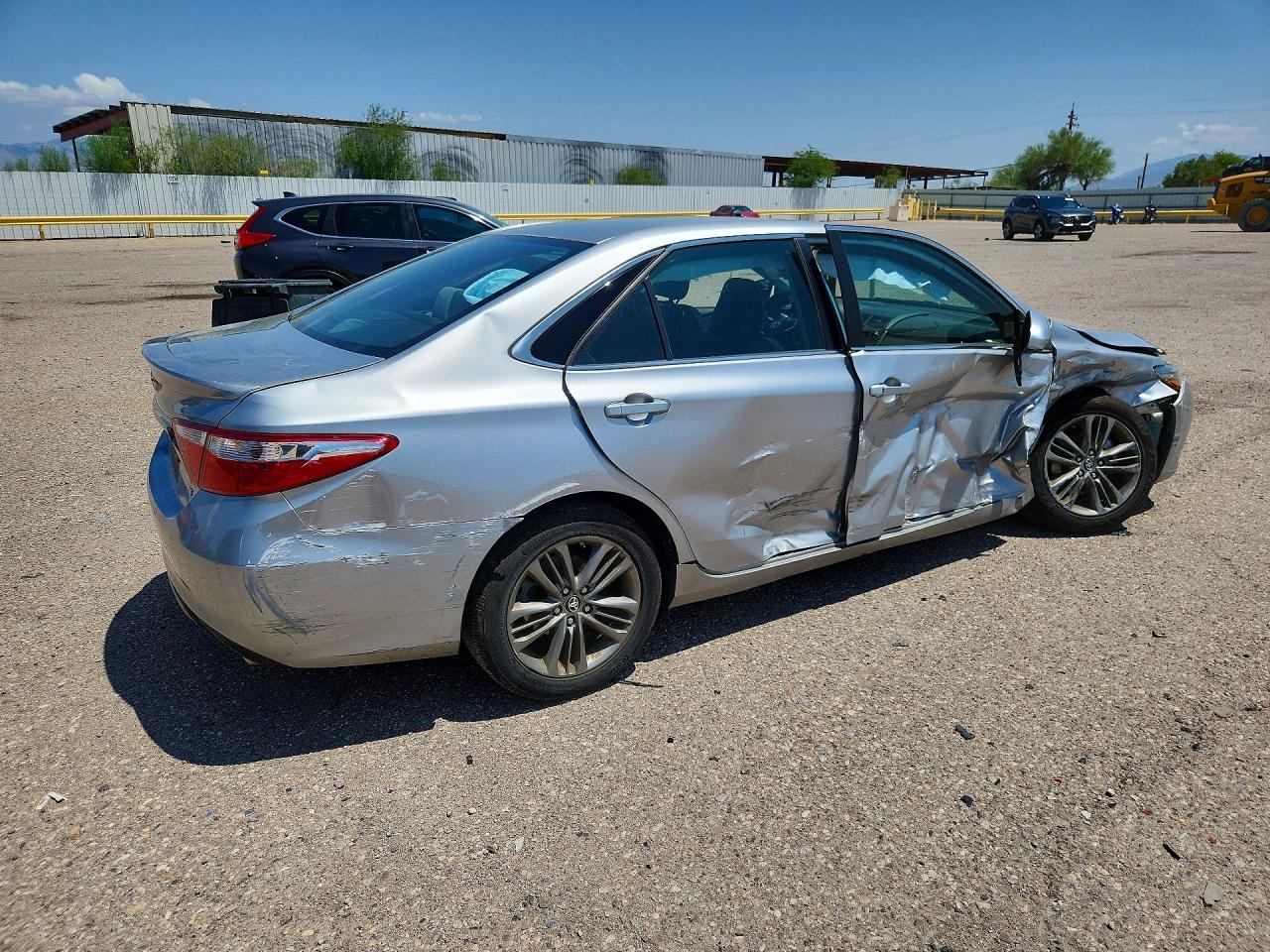 2017 TOYOTA CAMRY SE — снимка 3