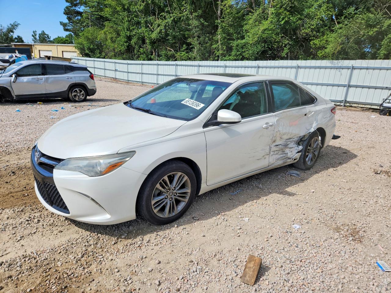 2015 TOYOTA CAMRY SE