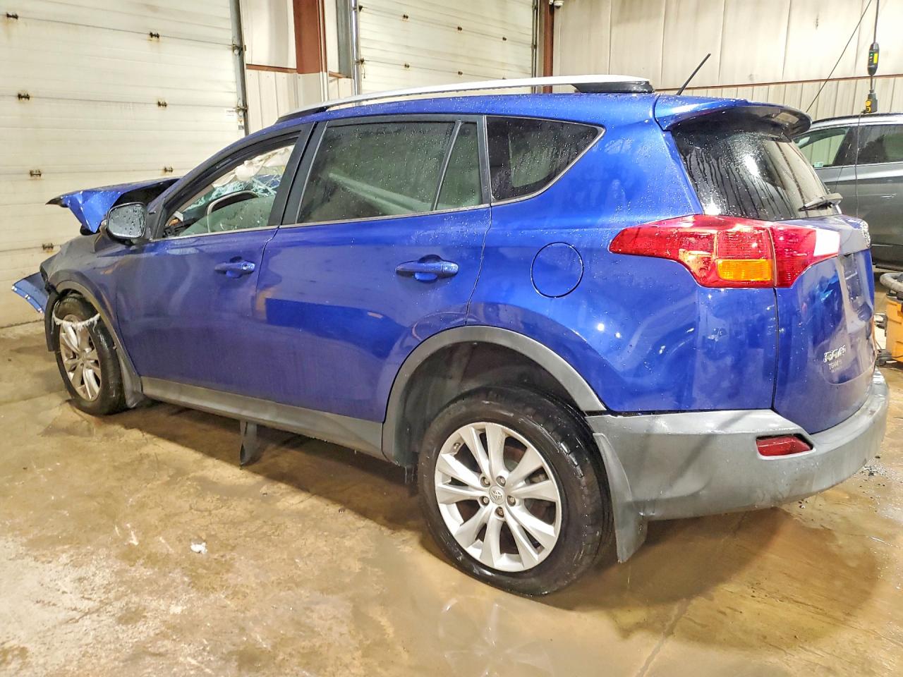 2015 TOYOTA RAV4 LIMITED — снимка 2